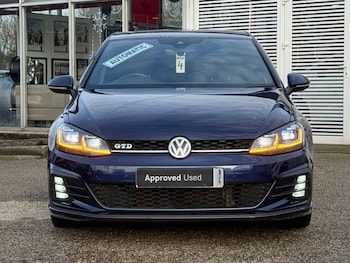 Used Volkswagen Golf 2019 for sale - 76962232: Photo