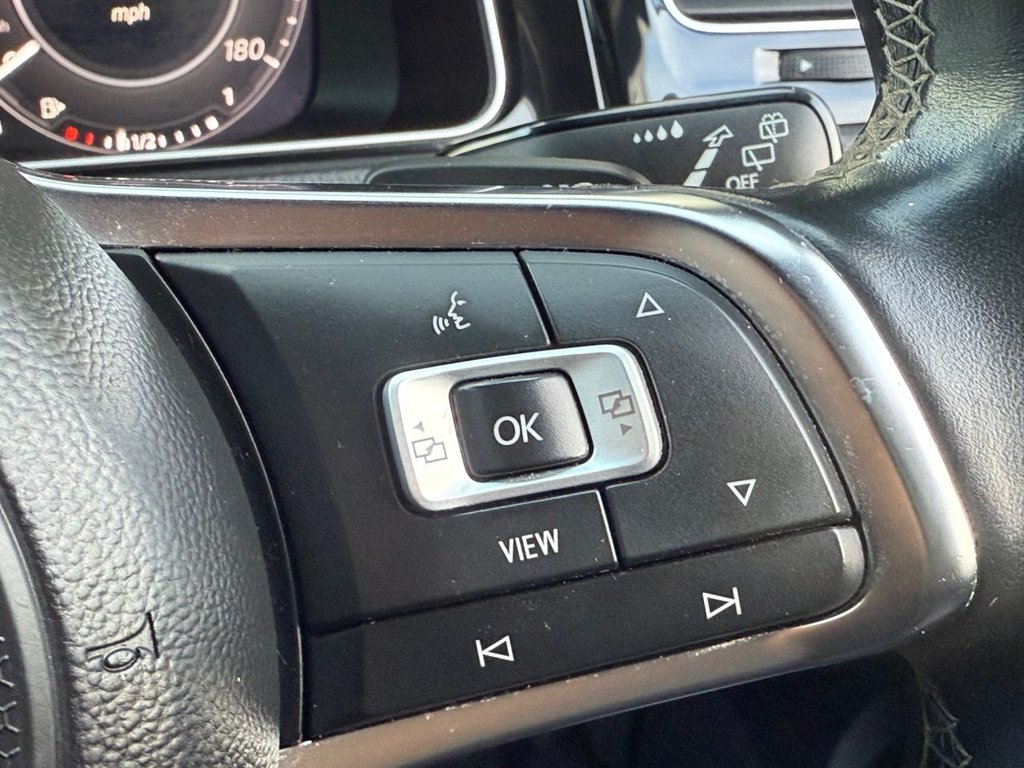 Used Volkswagen Golf 2019 for sale - 76962232: Photo 44