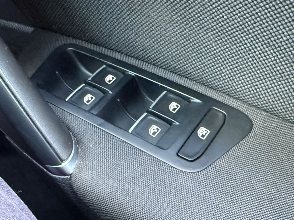 Used Volkswagen Golf 2019 for sale - 76962232: Photo 49