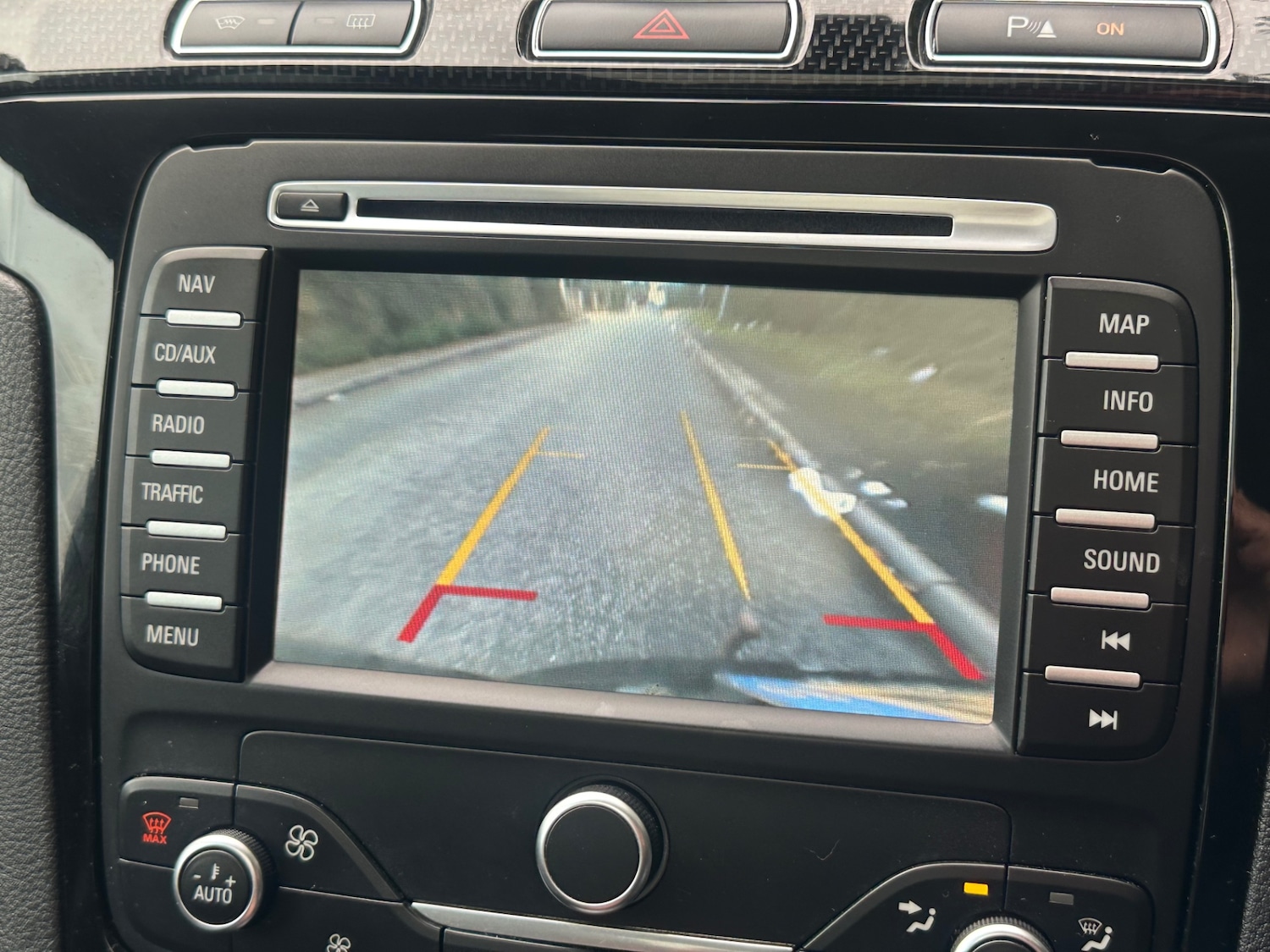 Used Ford S-Max 2014 for sale - 76143454: Photo 10