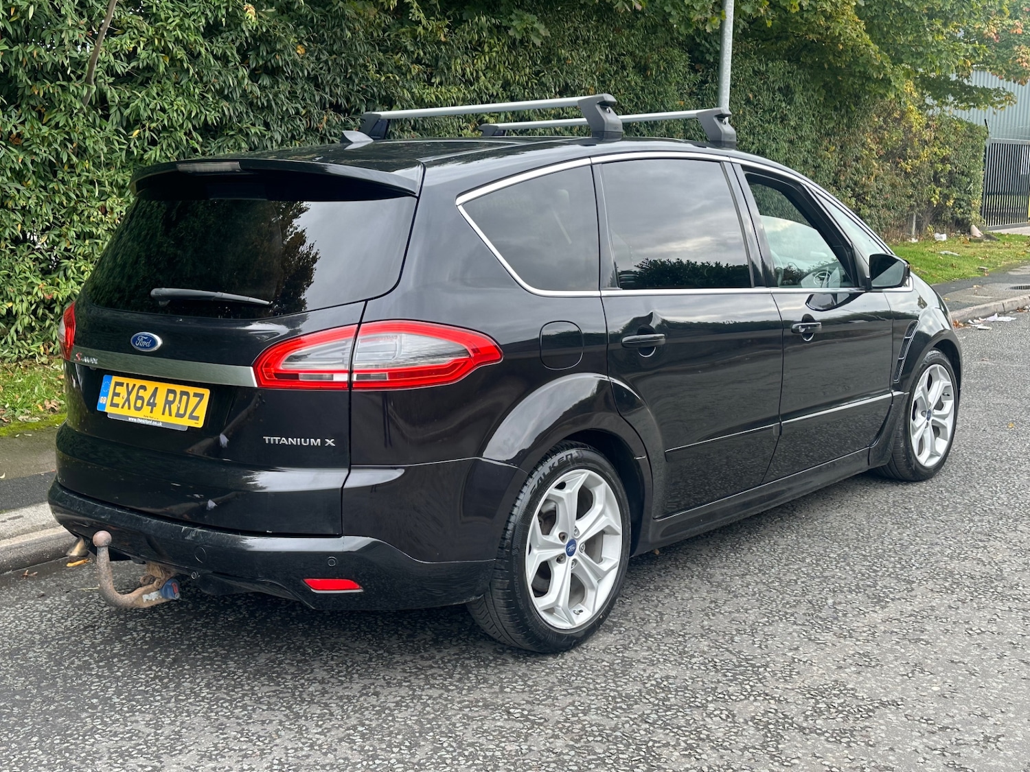 Used Ford S-Max 2014 for sale - 76143454: Photo 3