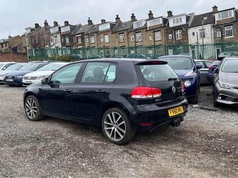 Used Volkswagen Golf 2010 for sale - 71544052: Photo 4