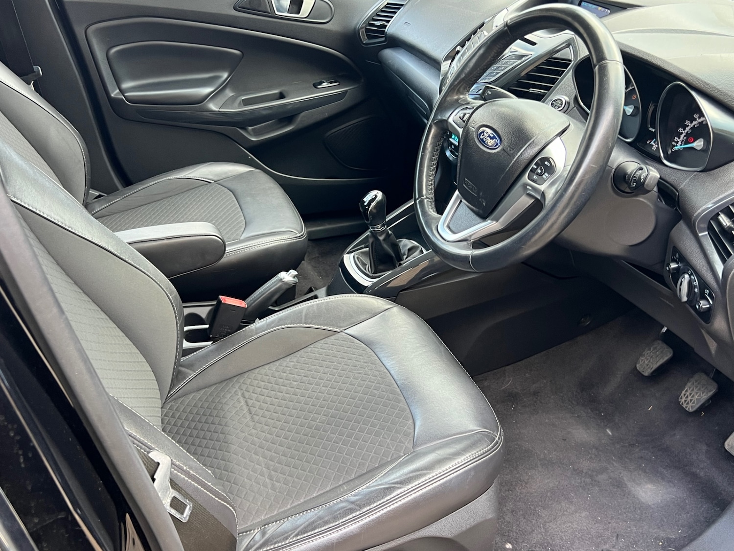 Used Ford Ecosport 2016 for sale - 76312190: Photo 3