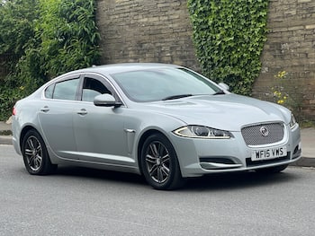 Used Jaguar XF 2015 for sale - 79748135: Photo