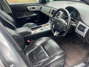 Used Jaguar XF 2015 for sale - 79748135: Photo