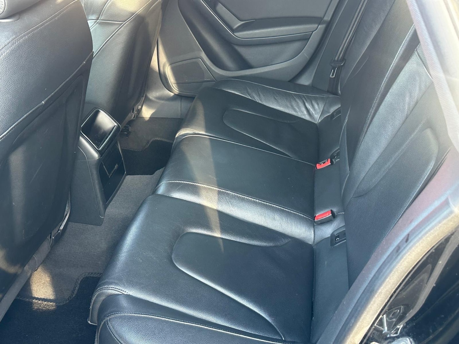 Used Audi A5 2011 for sale - 76618894: Photo 4