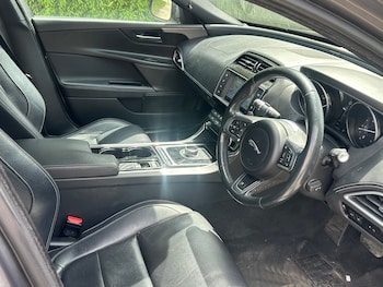 Used Jaguar XE 2017 for sale - 78967793: Photo
