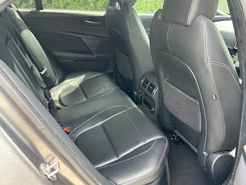 Used Jaguar XE 2017 for sale - 78967793: Photo