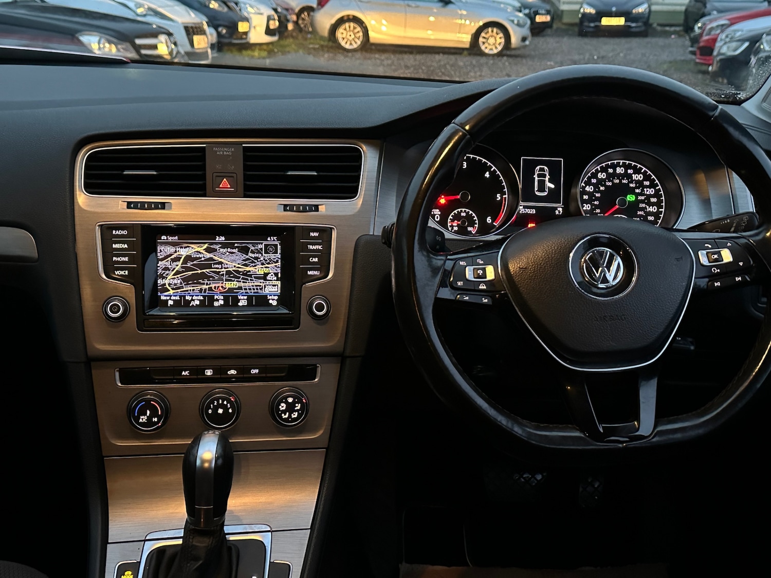 Used Volkswagen Golf 2014 for sale - 77347638: Photo 5