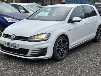 Used Volkswagen Golf 2016 for sale - 77370912: Photo