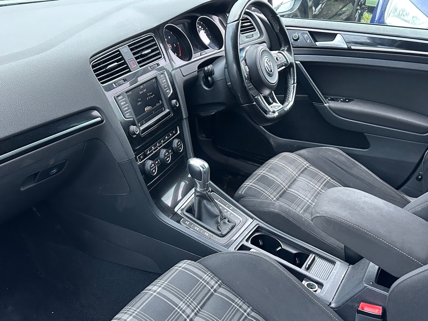 Used Volkswagen Golf 2016 for sale - 77370912: Photo 7