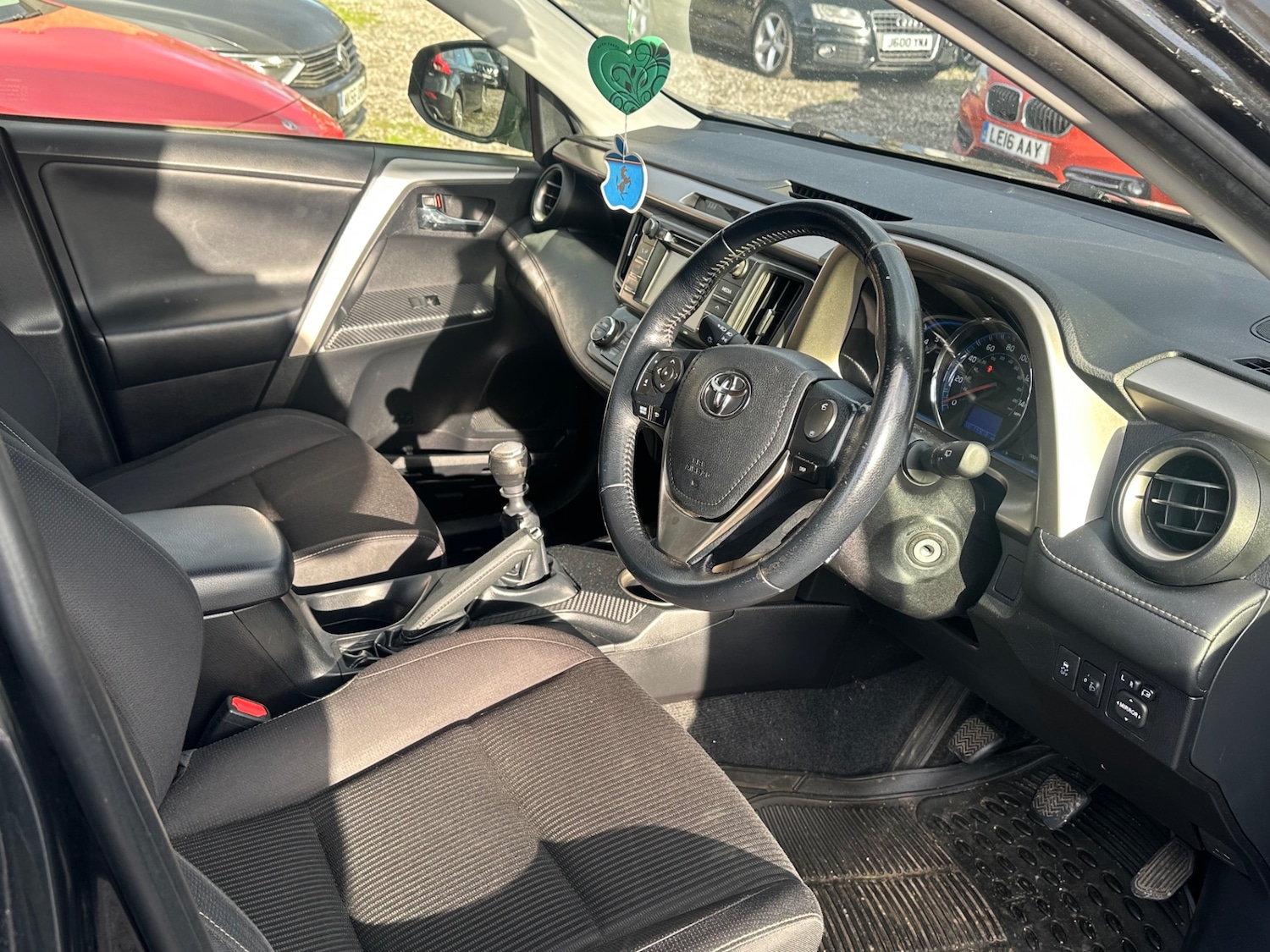 Used Toyota RAV4 2013 for sale - 76906252: Photo 5