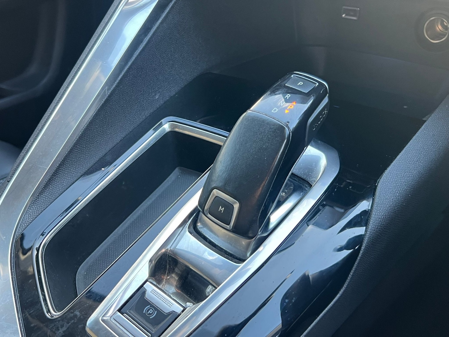 Used Peugeot 3008 2017 for sale - 77653504: Photo 9