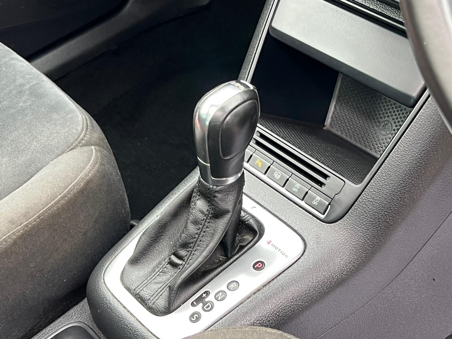 Used Volkswagen Tiguan 2014 for sale - 77793119: Photo 10