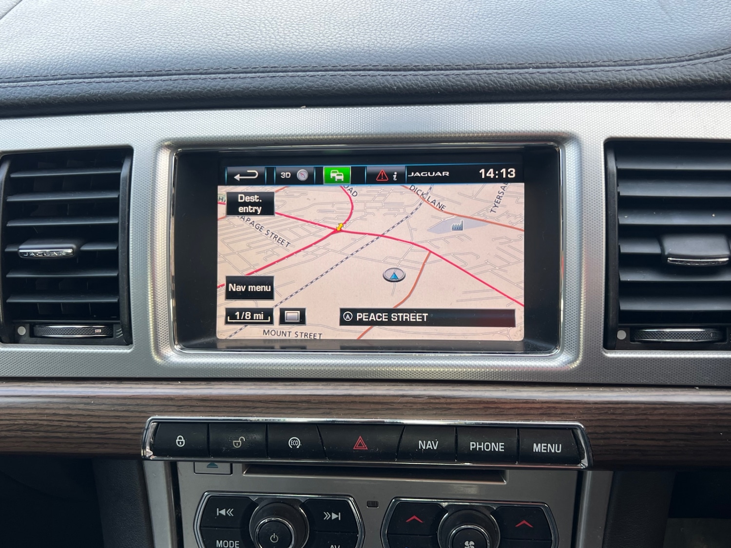 Used Jaguar XF 2014 for sale - 76402915: Photo 5