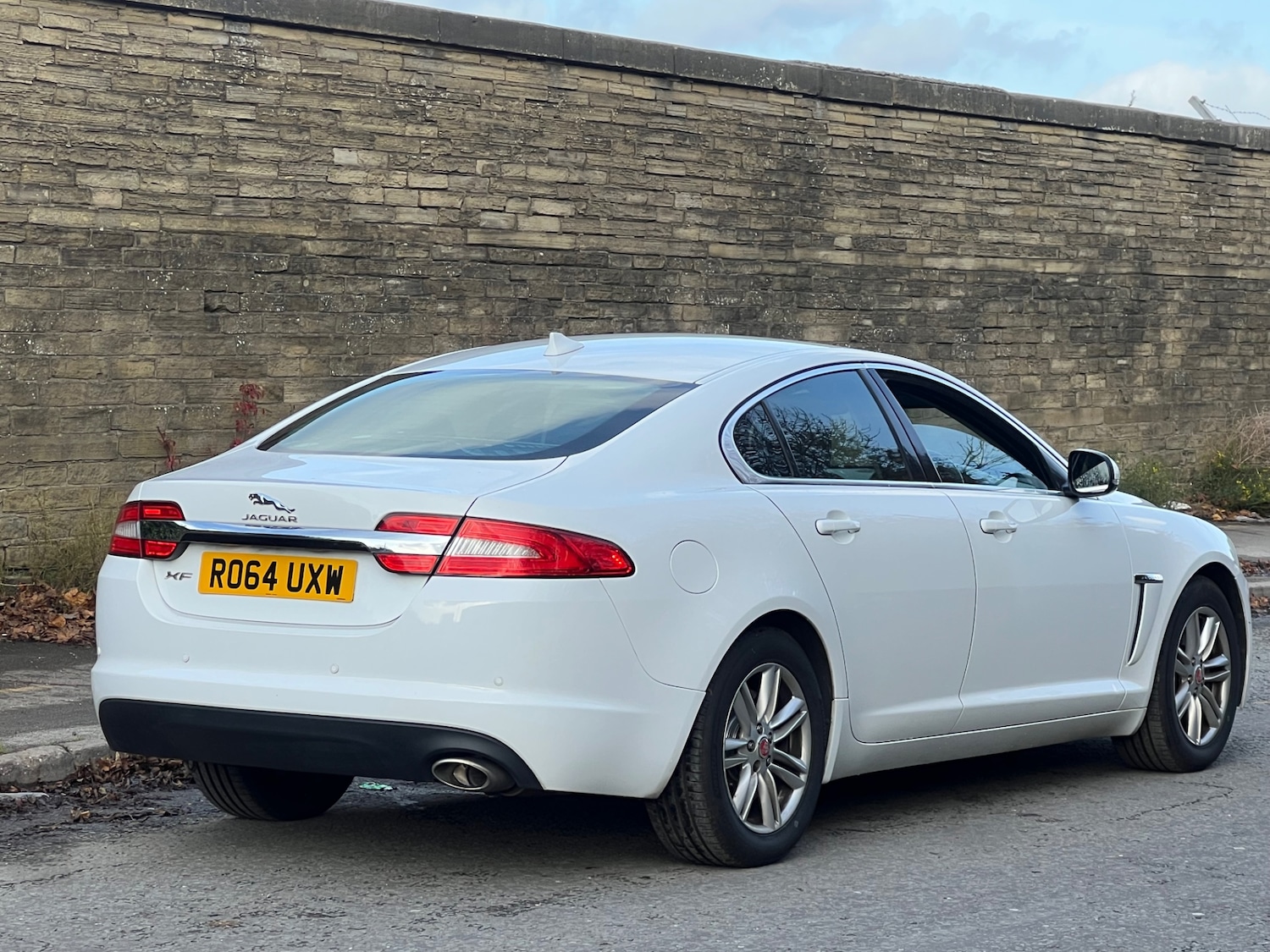 Used Jaguar XF 2014 for sale - 76402915: Photo 8