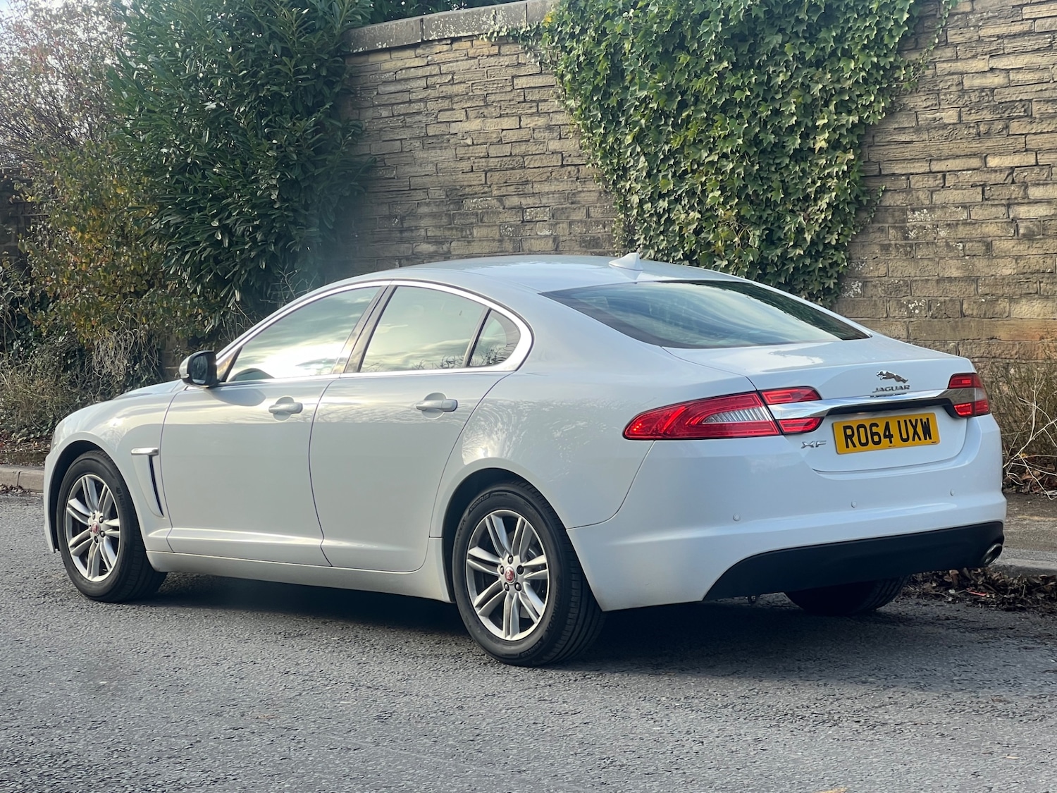 Used Jaguar XF 2014 for sale - 76402915: Photo 9