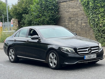 Used Mercedes-Benz E Class 2016 for sale - 76288676: Photo 2