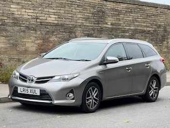 Used Toyota Auris 2015 for sale - 76311440: Photo