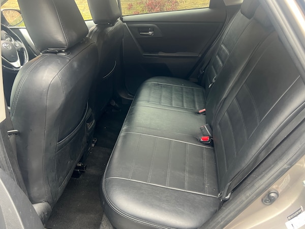 Used Toyota Auris 2015 for sale - 76311440: Photo 4