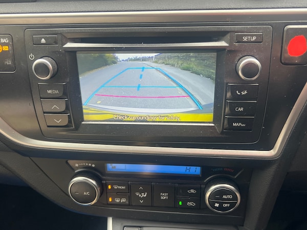 Used Toyota Auris 2015 for sale - 76311440: Photo 6