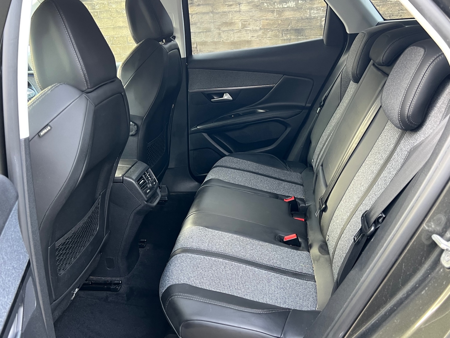 Used Peugeot 3008 2017 for sale - 77991915: Photo 4