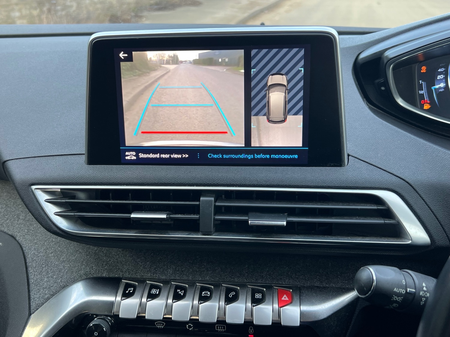 Used Peugeot 3008 2017 for sale - 77991915: Photo 5