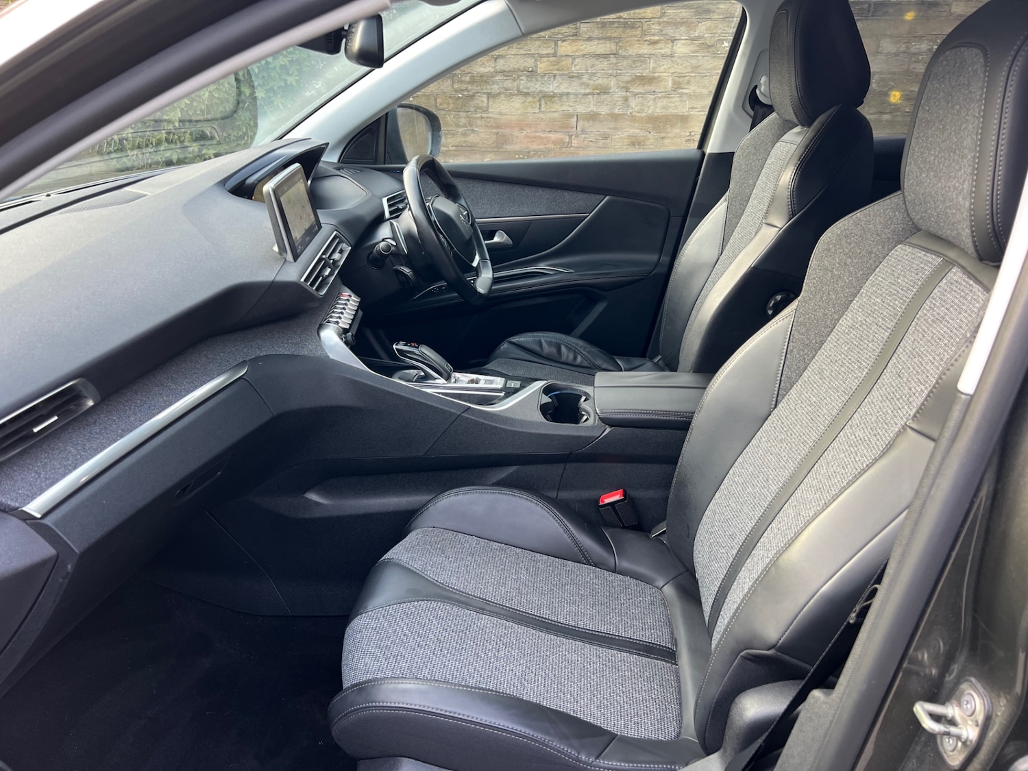 Used Peugeot 3008 2017 for sale - 77991915: Photo 8