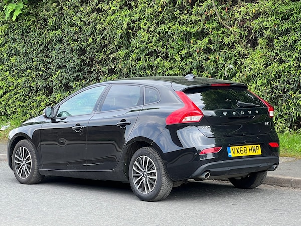 Used Volvo V40 2018 for sale - 75294580: Photo 8