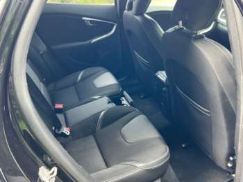 Used Volvo V40 2018 for sale - 73653470: Photo