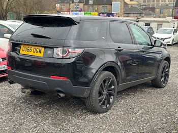 Used Land Rover Discovery Sport 2016 for sale - 77367192: Photo