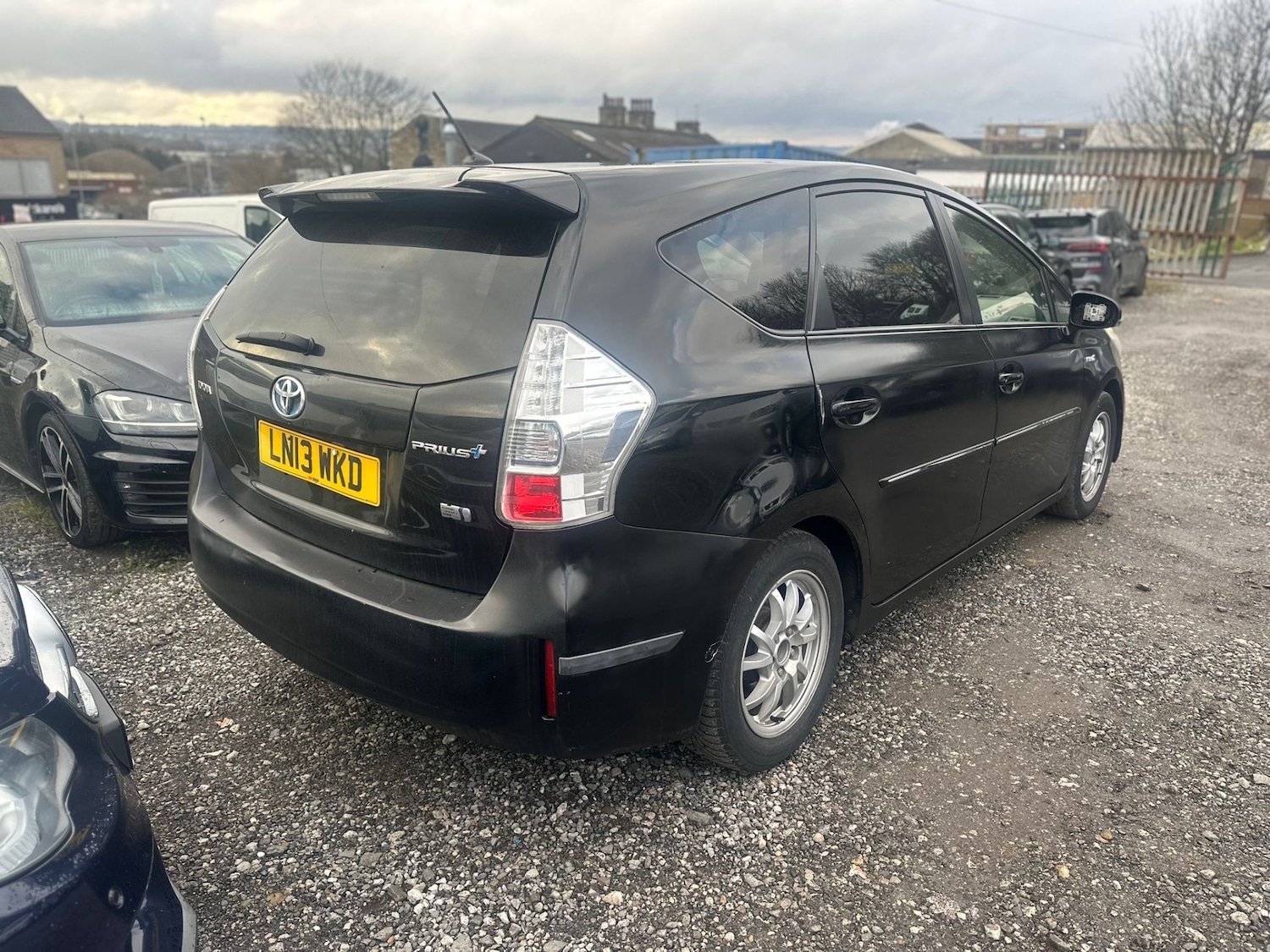 Used Toyota Prius+ 2013 for sale - 77290417: Photo 11