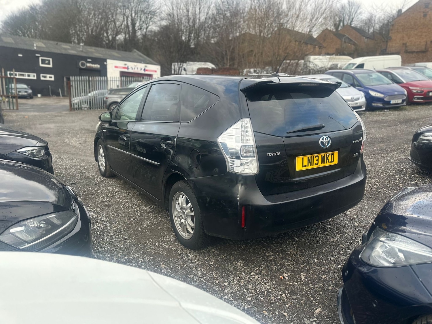 Used Toyota Prius+ 2013 for sale - 77290417: Photo 9