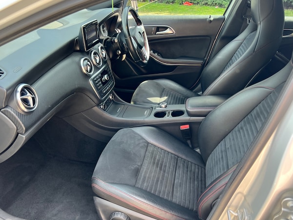 Used Mercedes-Benz A-Class 2015 for sale - 74351329: Photo 3