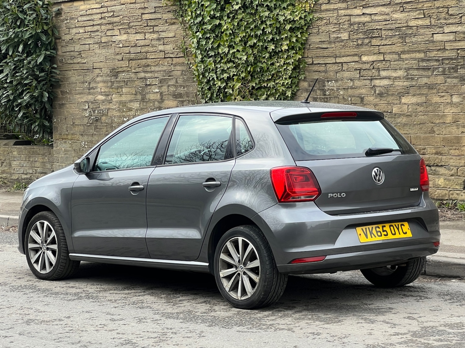 Used Volkswagen Polo 2015 for sale - 76713327: Photo 6