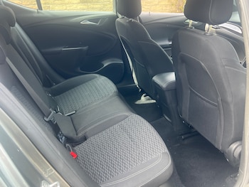 Used Vauxhall Astra 2019 for sale - 79253160: Photo