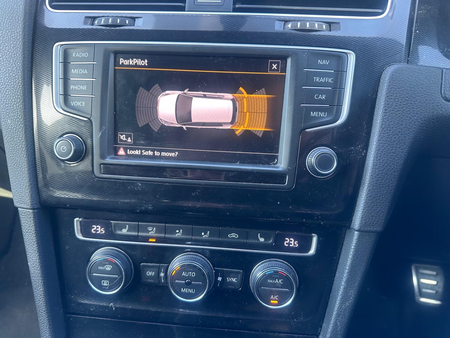 Used Volkswagen Golf 2015 for sale - 77731172: Photo 8