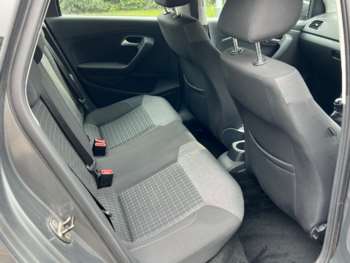 Used Volkswagen Polo 2015 for sale - 74821329: Photo