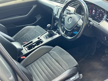 Used Volkswagen Passat 2016 for sale - 75909050: Photo