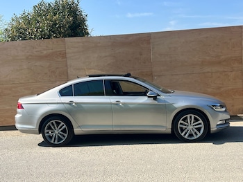 Used Volkswagen Passat 2017 for sale - 78383202: Photo