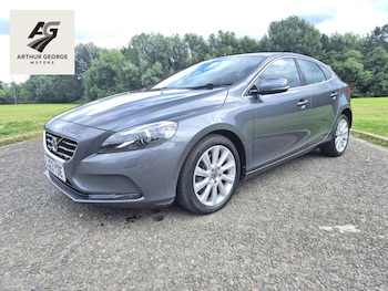 Used Volvo V40 2013 for sale - 79048688: Photo