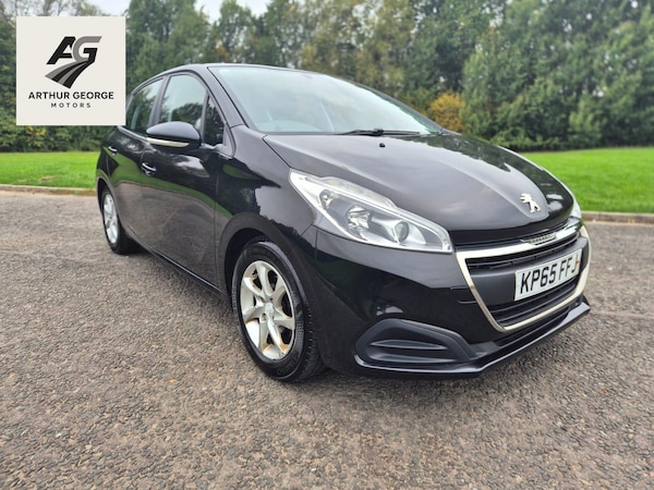 Used Peugeot 208 2015 for sale - 76290601: Photo 10