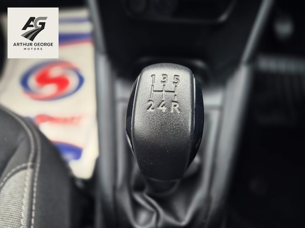 Used Peugeot 208 2015 for sale - 76290601: Photo 12