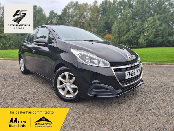 Used Peugeot 208 2015 for sale - 76290601: Photo 1