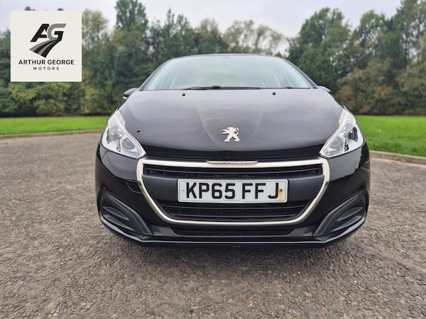 Used Peugeot 208 2015 for sale - 76290601: Photo 6