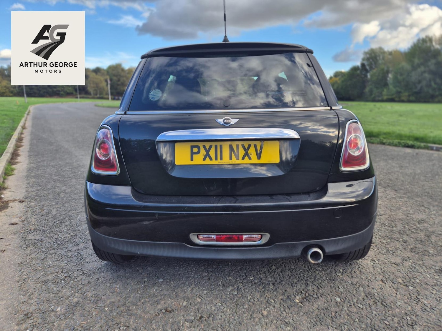 Used MINI Hatch 2011 for sale - 76316998: Photo 11