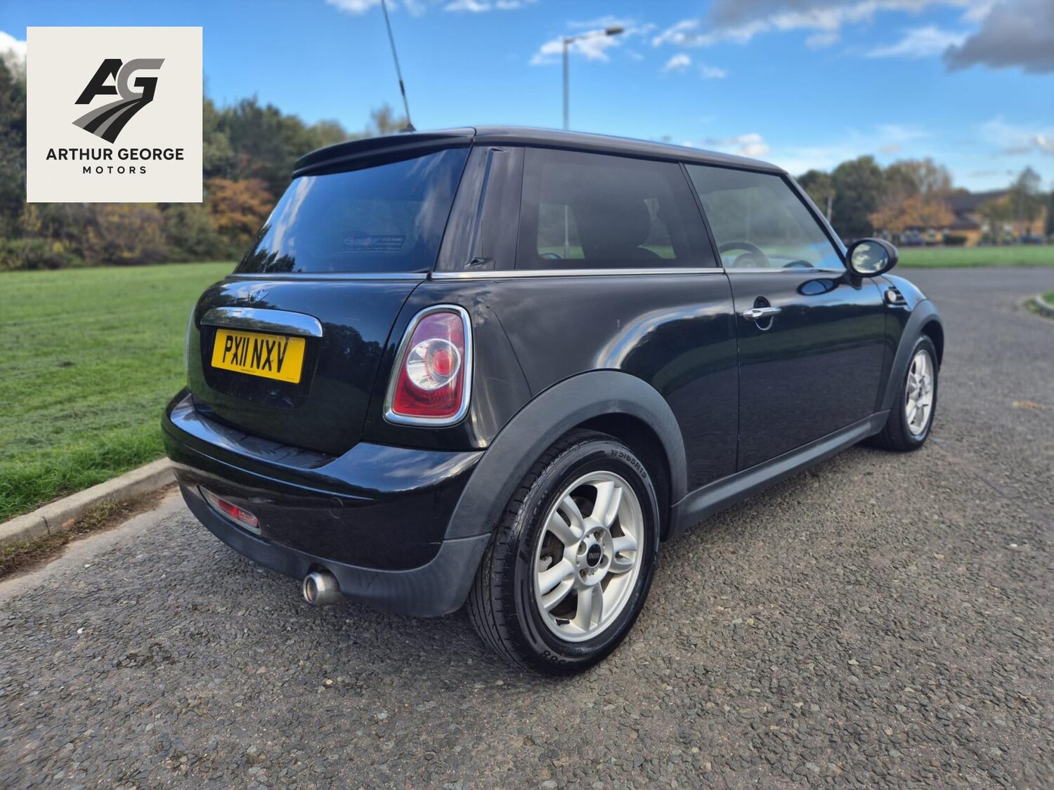 Used MINI Hatch 2011 for sale - 76316998: Photo 6