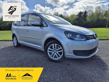Used Volkswagen Touran 2014 for sale - 78565343: Photo