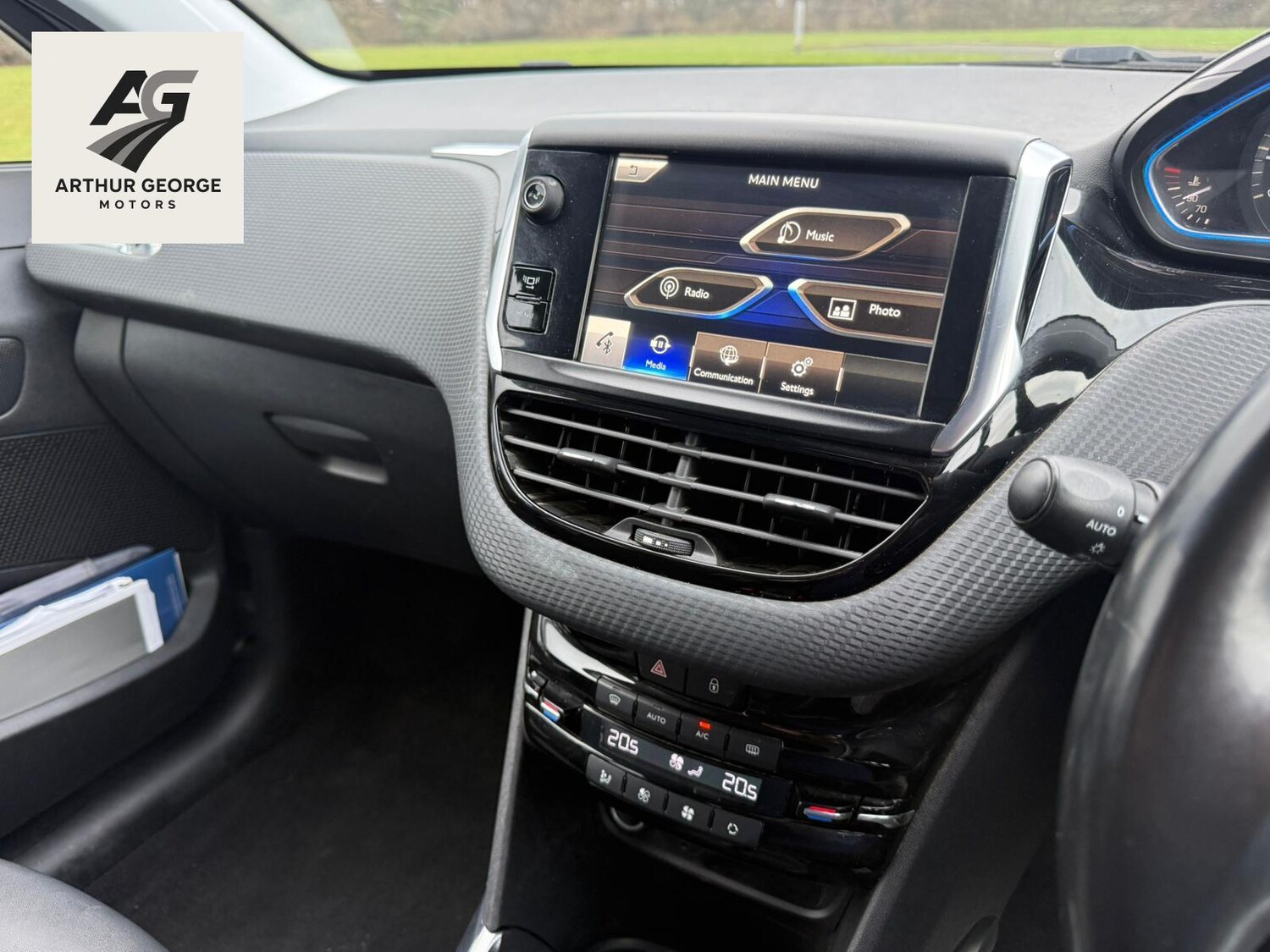 Used Peugeot 2008 2014 for sale - 77478308: Photo 12