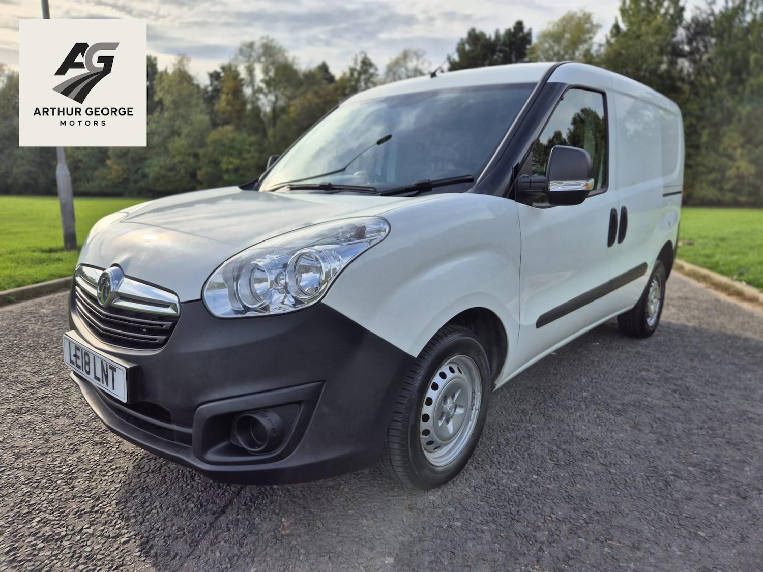 Used Vauxhall Combo 2018 for sale - 76316997: Photo 3